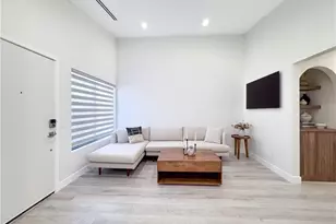 8601 Sunland Blvd, Los Angeles, CA 91352 - Photo 3