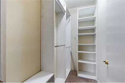 2915 Montrose Avenue #430, Glendale, CA 91214 - Photo 9
