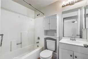 2915 Montrose Ave, Glendale, CA 91214 - Photo 9