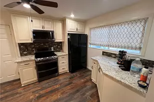2484 Cambridge, Fullerton, CA 92835 - Photo 9
