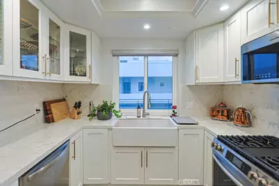 4326 Babcock #305, Studio City, CA 91604 - Photo 3