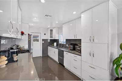 12327 Saticoy Street, North Hollywood, CA 91605 - Photo 13