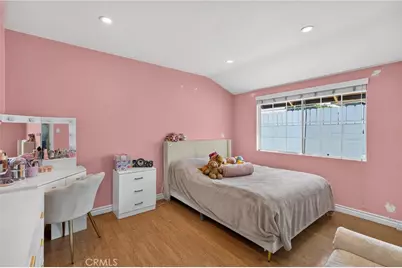 12327 Saticoy Street, North Hollywood, CA 91605 - Photo 19