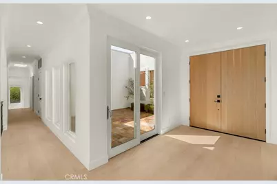 10050 Olivia Terrace, Los Angeles, CA 91352 - Photo 17