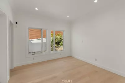 10050 Olivia Terrace, Los Angeles, CA 91352 - Photo 39