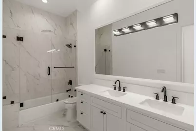 10050 Olivia Terrace, Los Angeles, CA 91352 - Photo 49