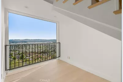 10050 Olivia Terrace, Los Angeles, CA 91352 - Photo 45