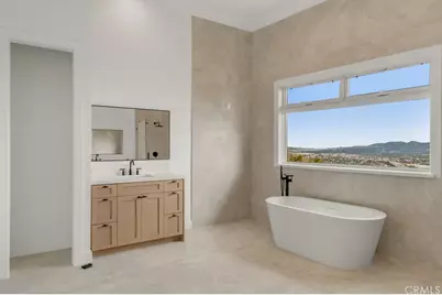 10050 Olivia Terrace, Los Angeles, CA 91352 - Photo 57