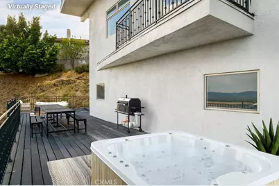 10050 Olivia Terrace, Los Angeles, CA 91352 - Photo 69