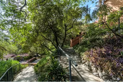 2401 Cascadia Drive, Glendale, CA 91206 - Photo 67