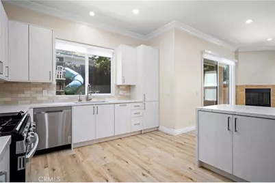 10508 Fernglen Avenue, Tujunga, CA 91042 - Photo 11