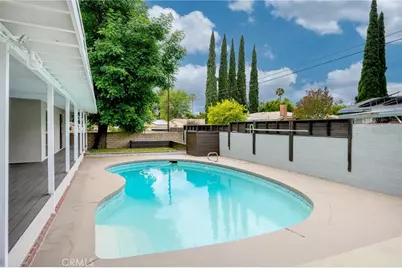 11555 Collett Ave, Granada Hills, CA 91344 - Photo 15