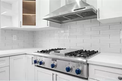 11555 Collett Ave, Granada Hills, CA 91344 - Photo 17