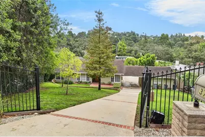 3726 Berwick Drive, La Canada Flintridge, CA 91011 - Photo 21