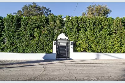 3011 Frances Avenue, La Crescenta, CA 91214 - Photo 3