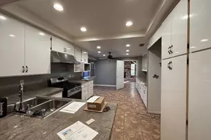 93 Dobkin Pl, Simi Valley, CA 93065 - Photo 5