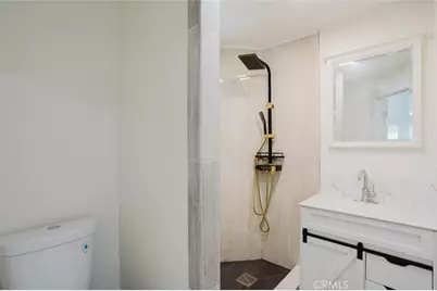 10721 Crockett, Los Angeles, CA 91352 - Photo 63
