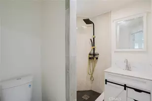 10721 Crockett, Los Angeles, CA 91352 - Photo 63
