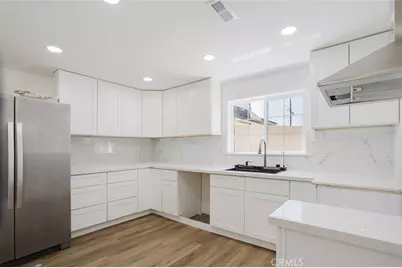 10721 Crockett, Los Angeles, CA 91352 - Photo 47