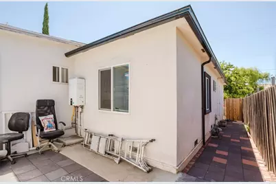 10721 Crockett, Los Angeles, CA 91352 - Photo 43