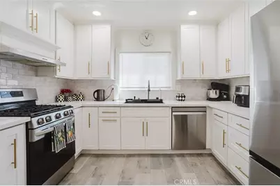 10721 Crockett, Los Angeles, CA 91352 - Photo 21