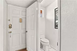 147 W Acacia, Glendale, CA 91204 - Photo 17