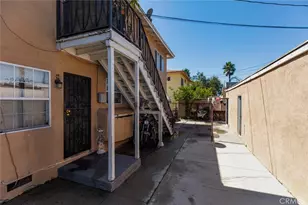 11153 Sherman, Los Angeles, CA 91352 - Photo 7