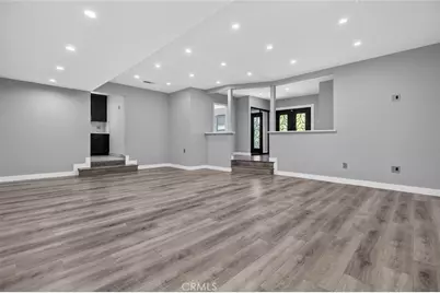 8055 Natick Ave, Panorama City, CA 91402 - Photo 7