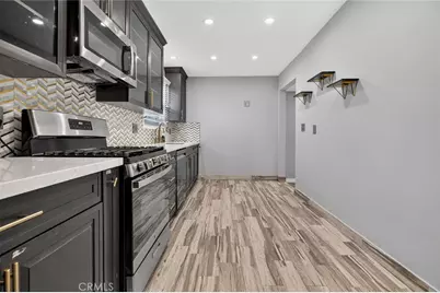 8055 Natick Ave, Panorama City, CA 91402 - Photo 11