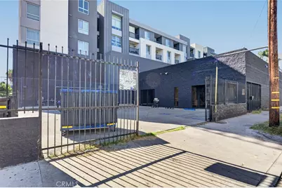 11105 Weddington, North Hollywood, CA 91601 - Photo 3