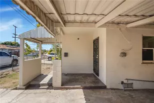 113 E 214th, Carson, CA 90745 - Photo 3