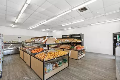 6744 Lankershim Boulevard, North Hollywood, CA 91606 - Photo 11