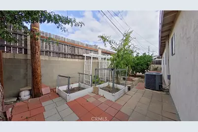 5633 Denny, North Hollywood, CA 91601 - Photo 13