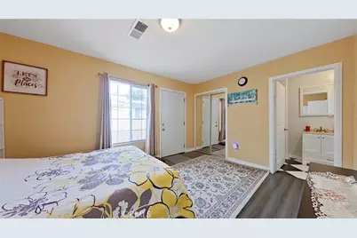 5633 Denny, North Hollywood, CA 91601 - Photo 31