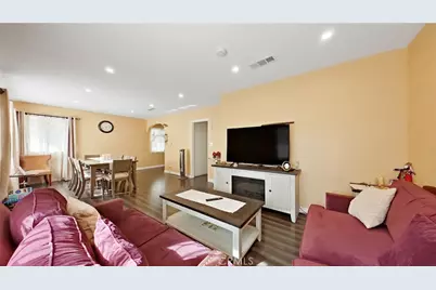 5633 Denny, North Hollywood, CA 91601 - Photo 17