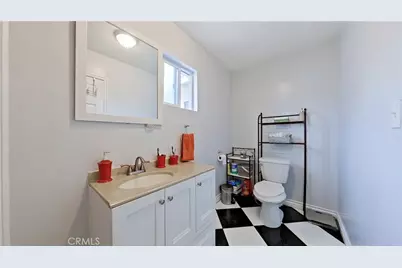 5633 Denny, North Hollywood, CA 91601 - Photo 35