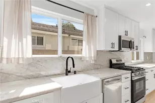 15043 Tuba, Los Angeles, CA 91345 - Photo 19
