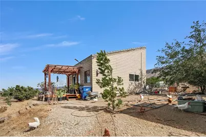 10392 Cima Mesa Road, Juniper Hills, CA 93543 - Photo 1