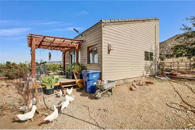10392 Cima Mesa Road, Juniper Hills, CA 93543 - Photo 17