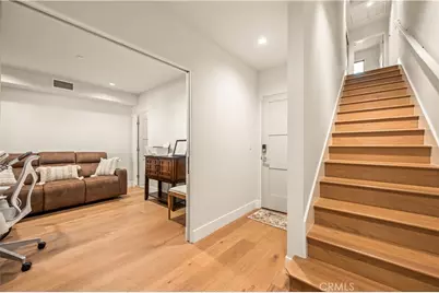 10612 Bloomfield Street, Toluca Lake, CA 91602 - Photo 3