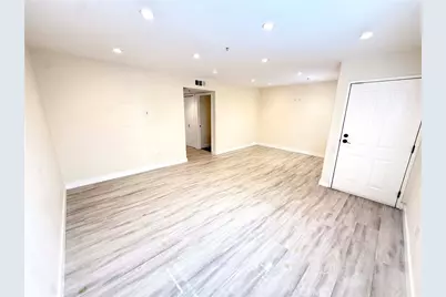 10894 Olinda Street #123, Los Angeles, CA 91352 - Photo 3