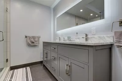 6911 Valmont Street, Tujunga, CA 91042 - Photo 13