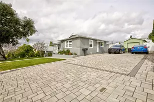 6911 Valmont St, Tujunga, CA 91042 - Photo 3