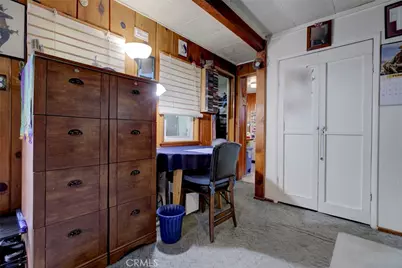 6911 Valmont Street, Tujunga, CA 91042 - Photo 43