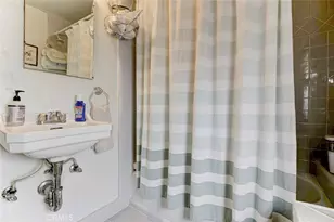 6911 Valmont St, Tujunga, CA 91042 - Photo 45