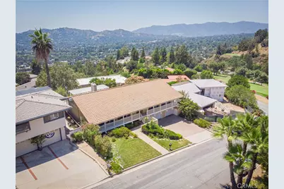 444 Meadowview Drive, La Canada Flintridge, CA 91011 - Photo 65