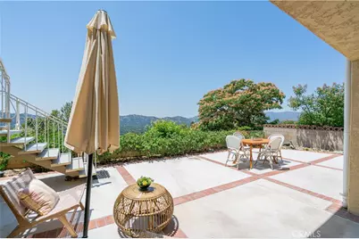 444 Meadowview Drive, La Canada Flintridge, CA 91011 - Photo 57