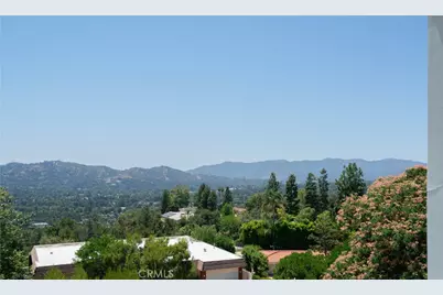 444 Meadowview Drive, La Canada Flintridge, CA 91011 - Photo 61