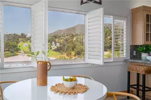 444 Meadowview Dr, La Canada Flintridge, CA 91011 - Photo 23