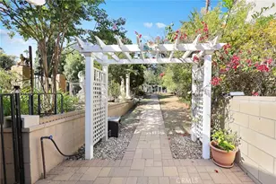 1011 Matilija, Glendale, CA 91202 - Photo 59